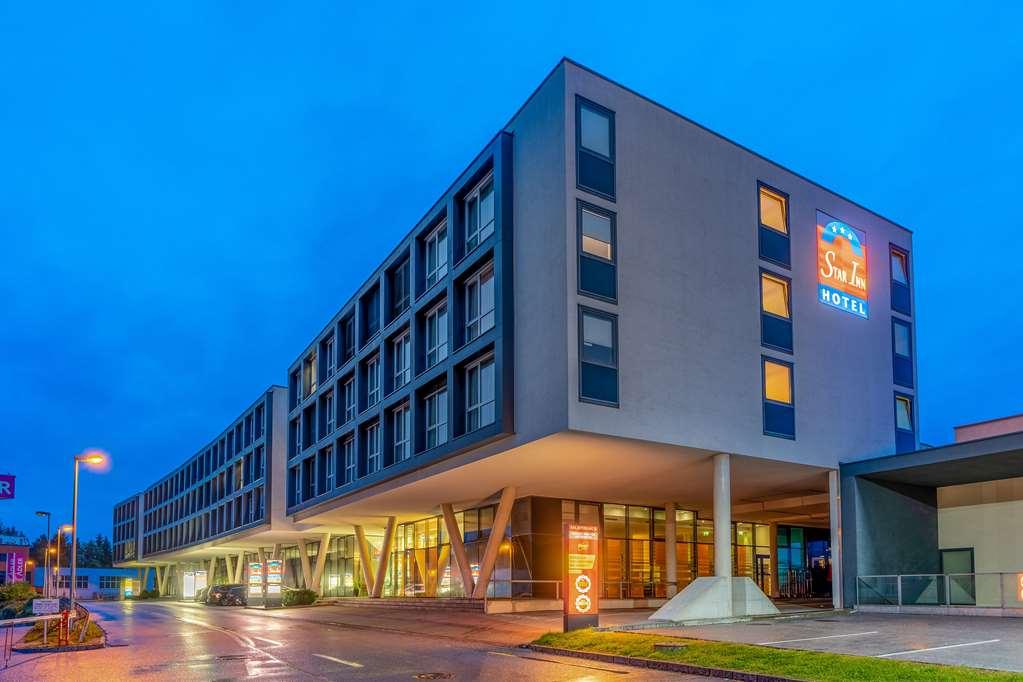 Leonardo Hotel Salzburg Airport Wals-Siezenheim Exterior foto